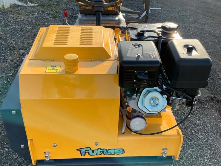 #1252-•-unused-future-ft850-ride-on-road-roller-image-8