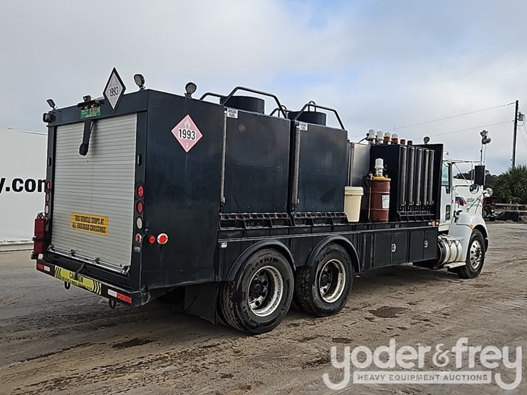 2014-kenworth-t300-image-5