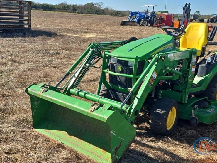 2016-john-deere-1025r-image-28