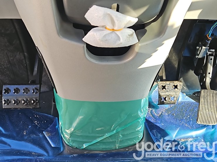 2024-caterpillar-910-image-30