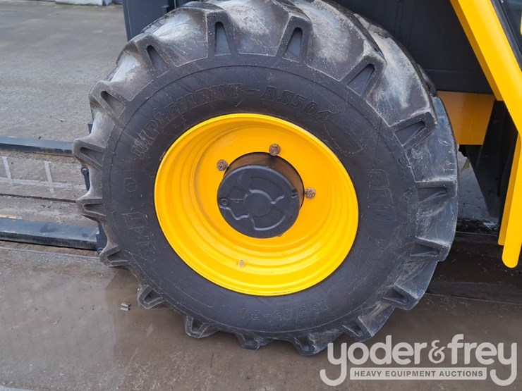 2019-jcb-940-image-9