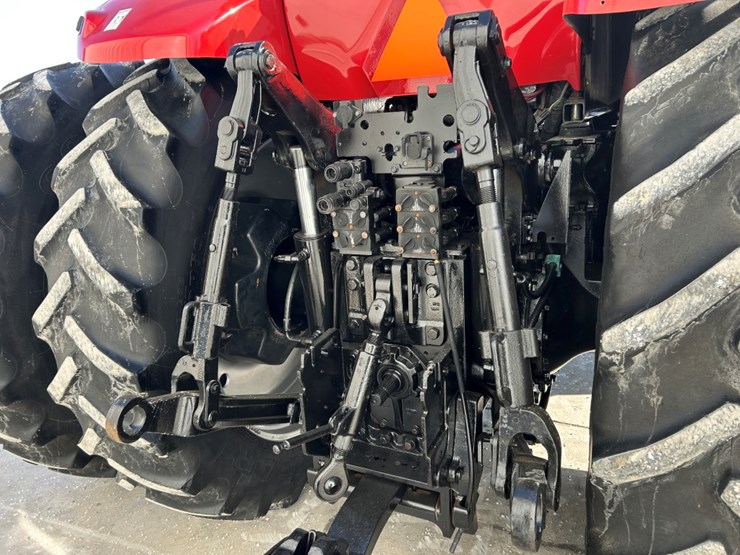 2009-case-ih-magnum-335-image-66