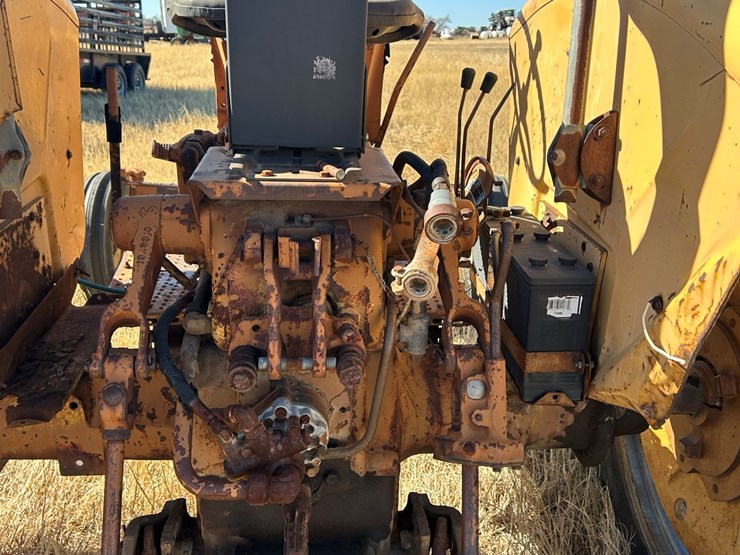 minneapolis-moline-m602-image-6