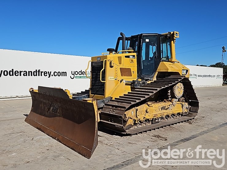 2018-caterpillar-d6n-image-1