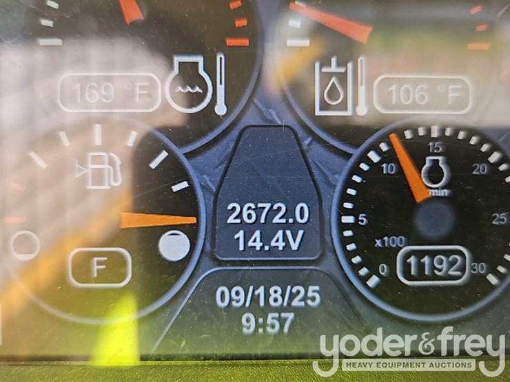 2021-caterpillar-289d3-image-23