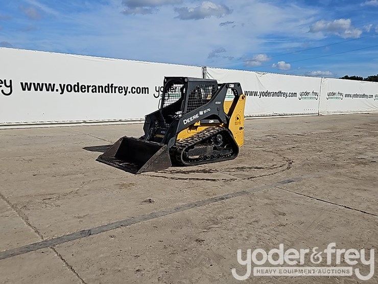 2016-deere-317g-image-2