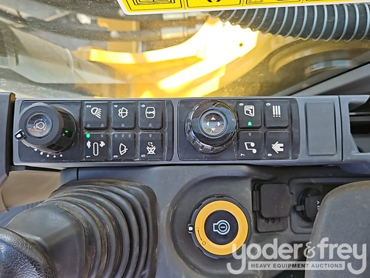 2023-caterpillar-315-image-35