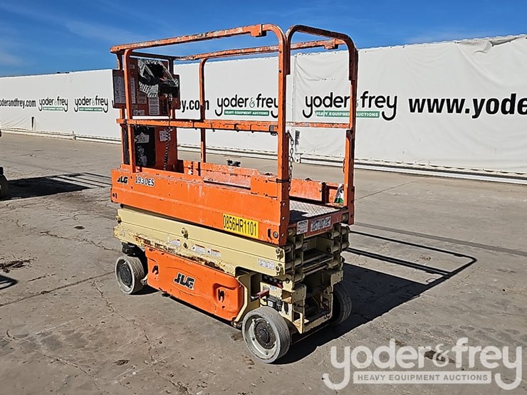 2017-jlg-1930es-image-3