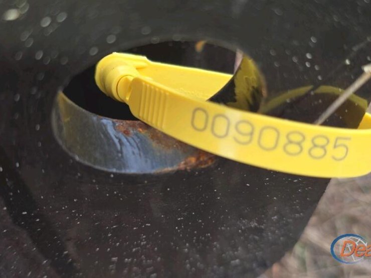 skid-steer-log-splitter-image-6