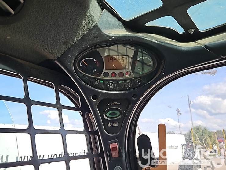 2019-bobcat-t870-image-31