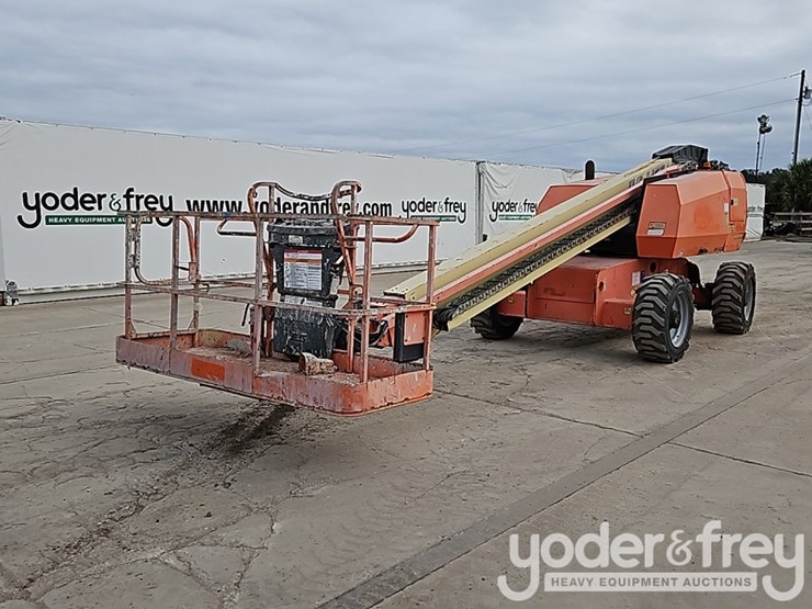 2015-jlg-600s-image-1