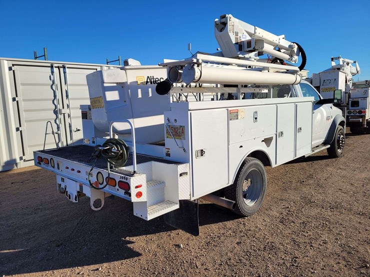 2011-ram-4500-slt-image-5