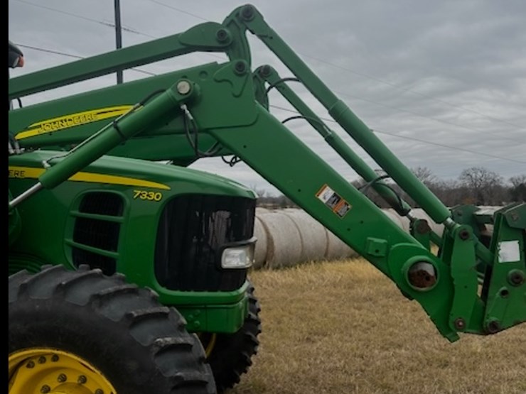 john-deere-7330-image-2