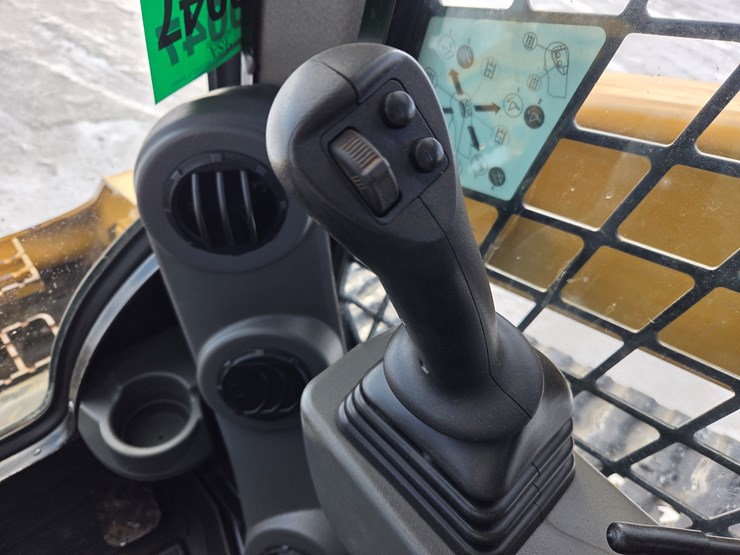 caterpillar-299d3-image-37