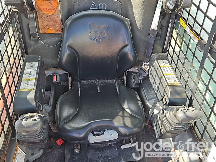 2017-bobcat-t770-image-21