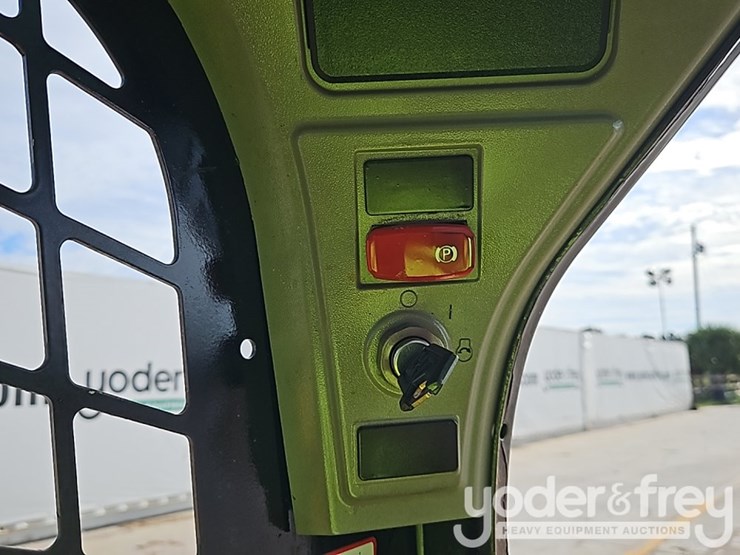 2021-caterpillar-289d3-image-16