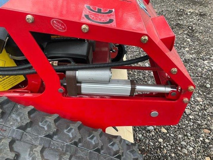 #1254-•-unused,-future,-lawn-mower,-ft800-image-11