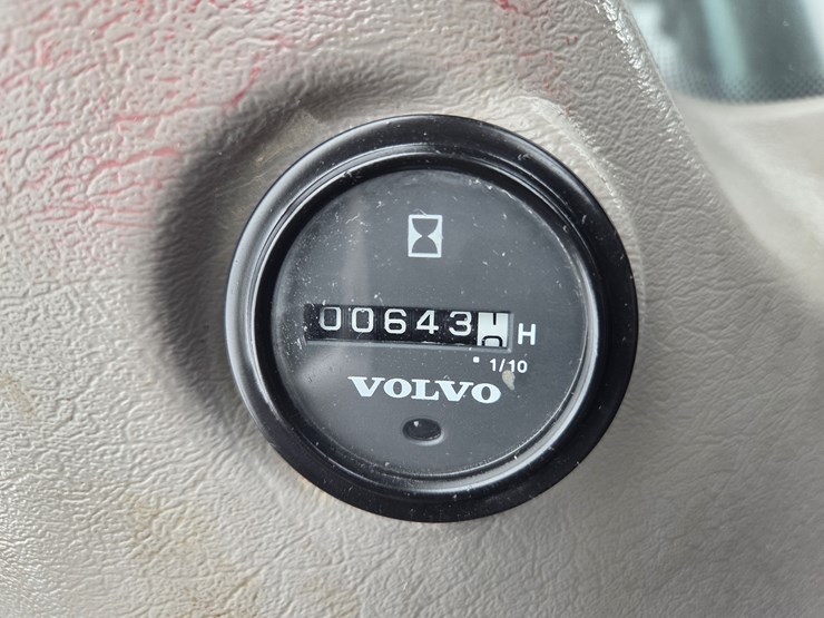 2010-volvo-ew180c-image-67
