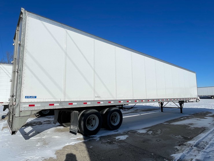 2022-stoughton-trailer-image-4