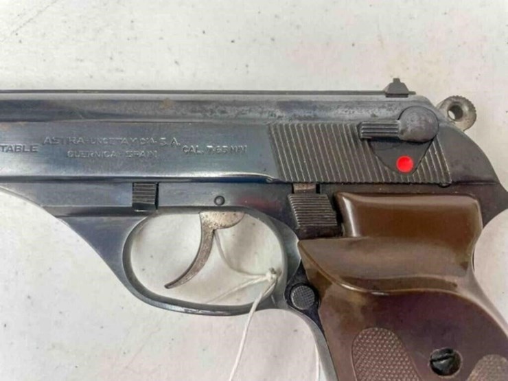 astra-uncetay-pistol-image-3