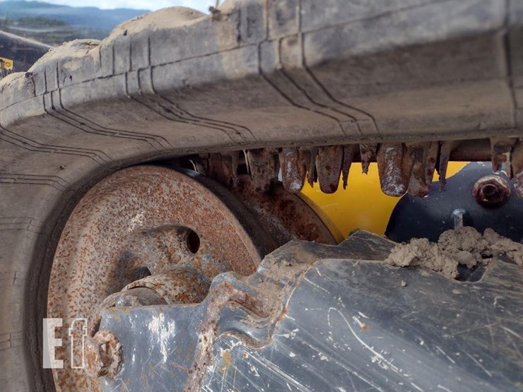 2021-deere-325g-image-25