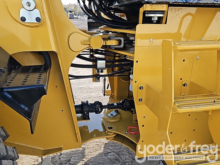 2024-caterpillar-910-image-19