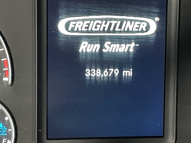 #6223-•-2022-freightliner-cascadia-semi-truck-(title-in-delay)-image-73