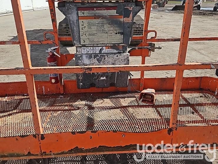 2016-jlg-600sc-image-16