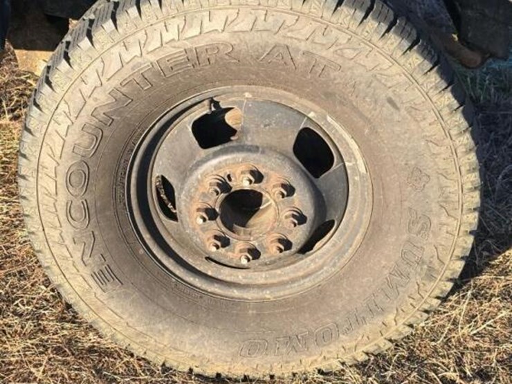 2001-dodge-4wd-flatbed-truck,-s/n-3b7kf26631m286813:-5.9l-diesel,-5-sp.,-tool-box,-5th-wheel-hitch,-odometer-shows-288k-mi.-image-2