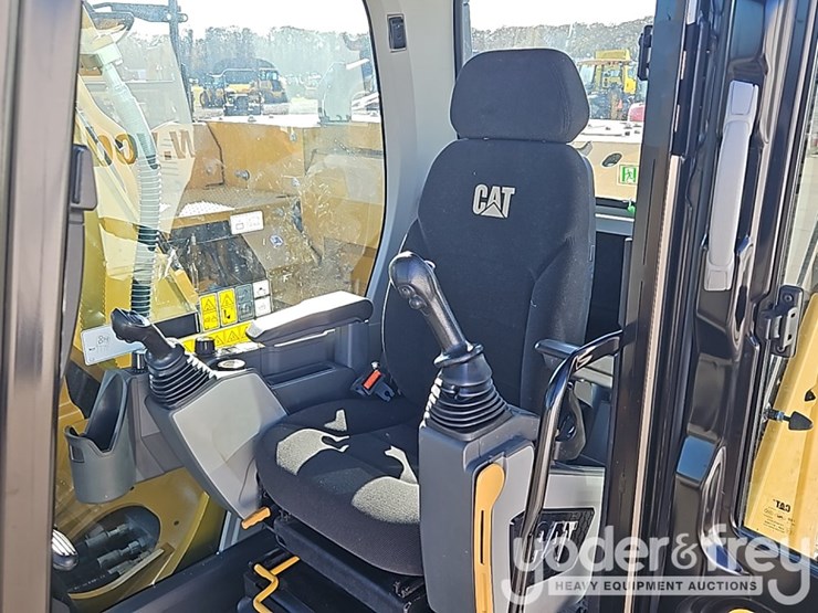 2022-caterpillar-315-gc-image-34