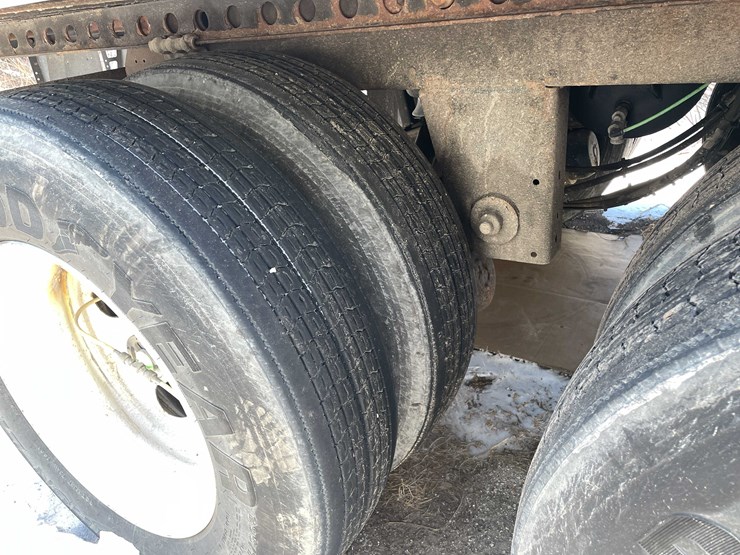 2022-stoughton-trailer-image-23