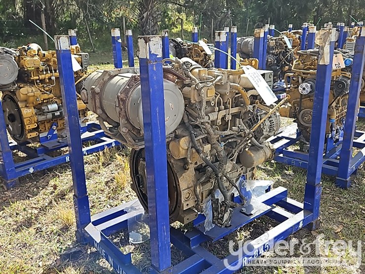 cat-c3.3b-4-cylinder-engine-image-3