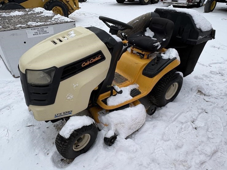 cub-cadet-ltx1040-image-3