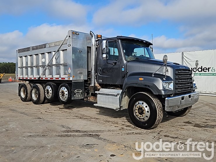 2016-freightliner-114sd-image-7