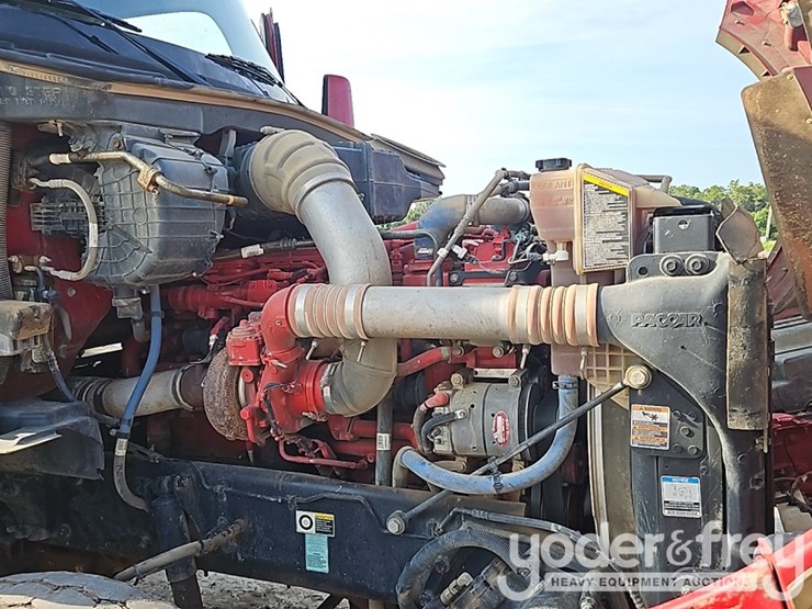 2021-kenworth-t880-image-26