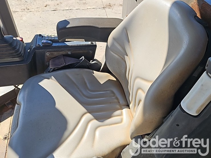 2018-volvo-sd115b-image-23