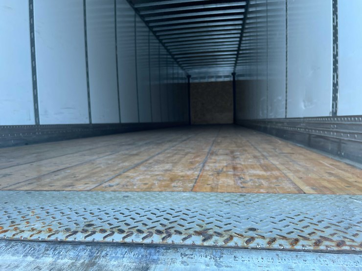 2023-stoughton-trailer-image-34