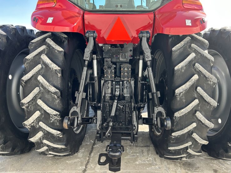 2009-case-ih-magnum-335-image-65