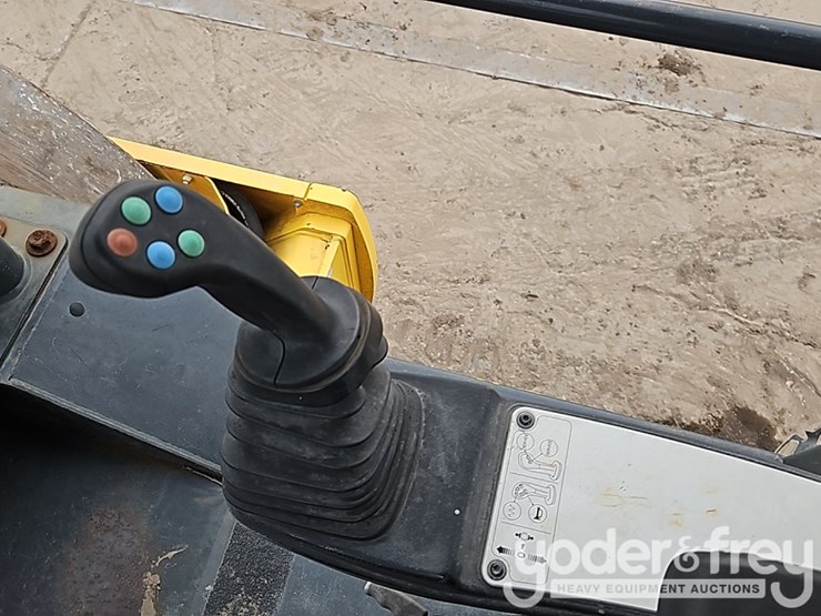 2017-bomag-bw211d-5-image-23