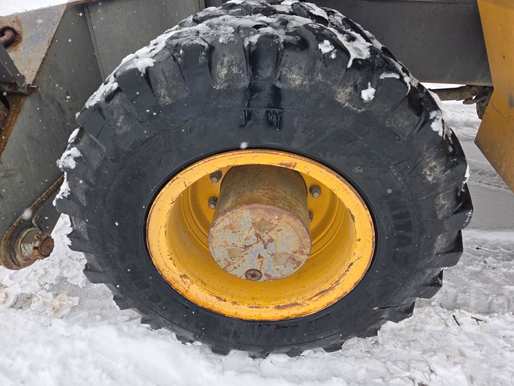 2010-volvo-ew180c-image-73