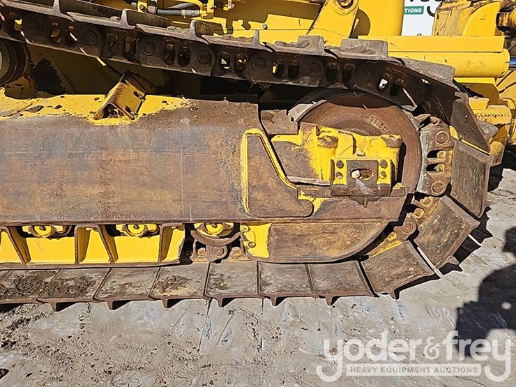 2023-komatsu-d71px-24-image-13