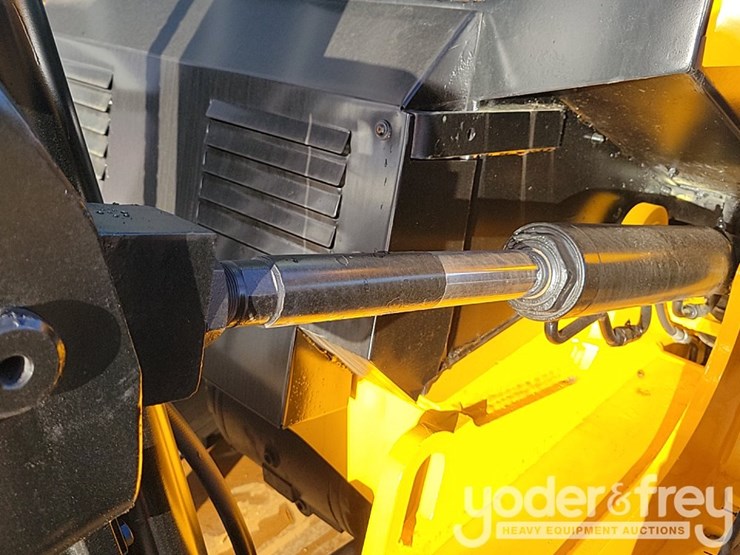 2015-jcb-926-image-25