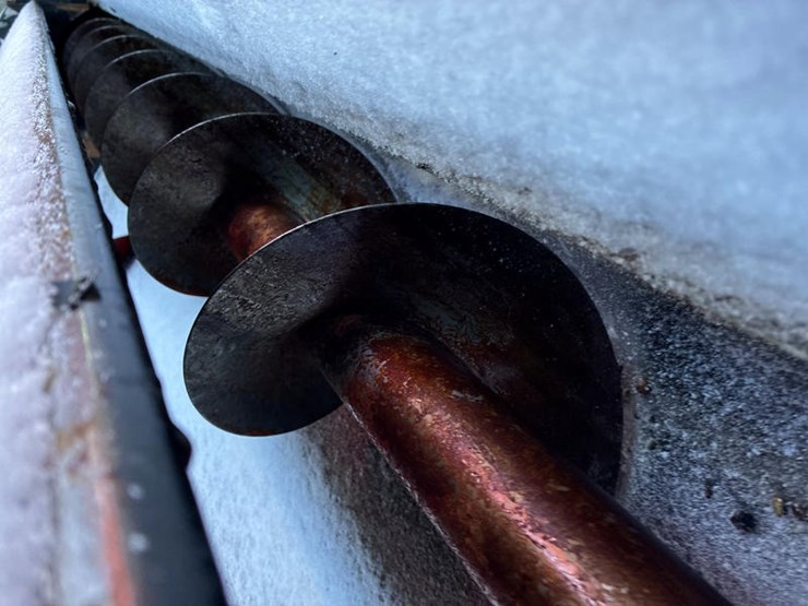 2010-case-ih-6088-image-72