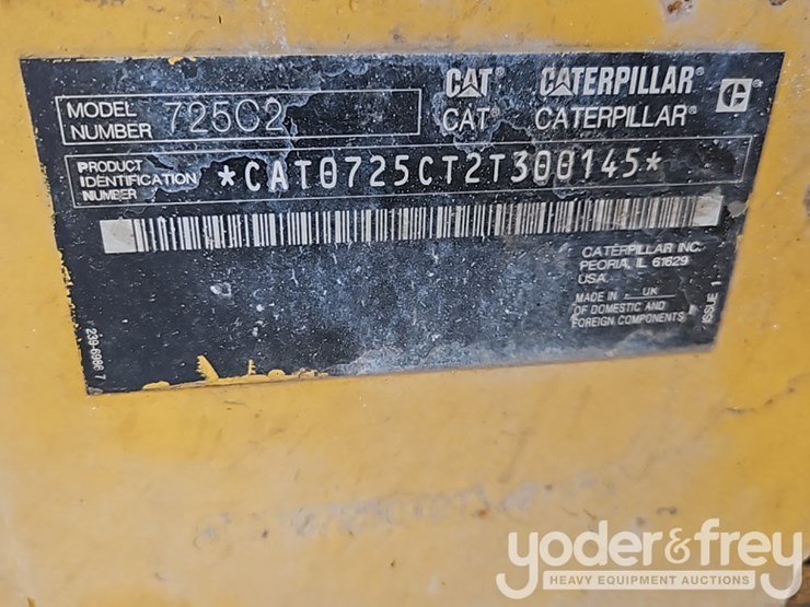 2016-caterpillar-725c2-image-44