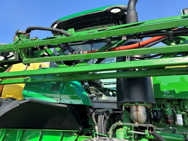 2015-john-deere-r4030-image-9