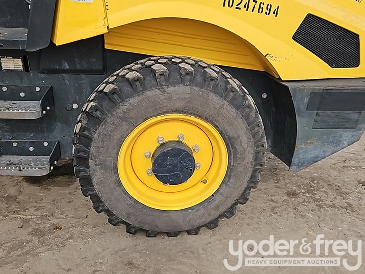 2018-bomag-bw145d-5-image-16
