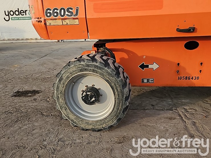 2017-jlg-660sj-image-8