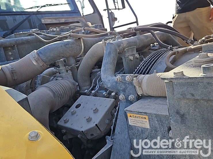 2015-komatsu-hm400-image-29