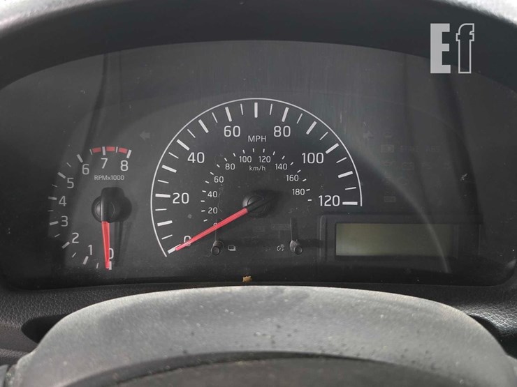 2014-nissan-nv200-image-12