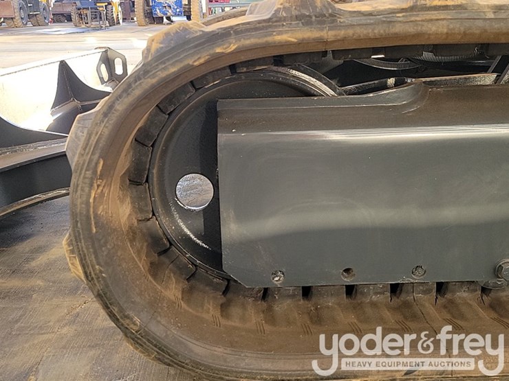 2024-komatsu-pc55mr-image-15